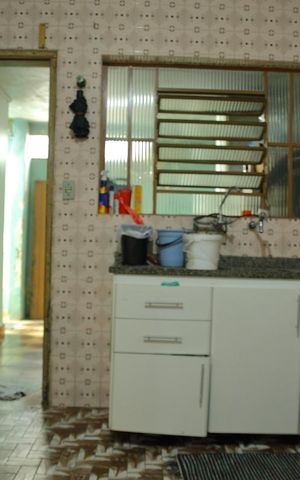 Casa à venda com 220m², 3 quartos e 2 vagasCozinha 
