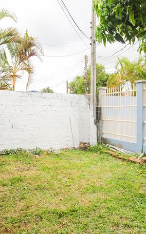 Casa à venda com 55m², 2 quartos e 1 vaga Casa à venda com 55m², 2 quartos e 1 vagaÁrea externa