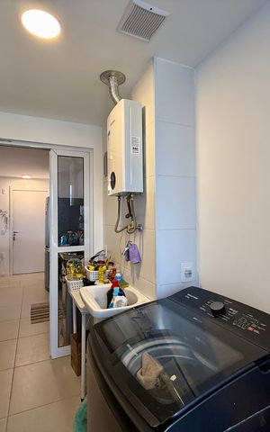 Apartamento à venda com 79m², 3 quartos e 1 vagaÁrea de Serviço
