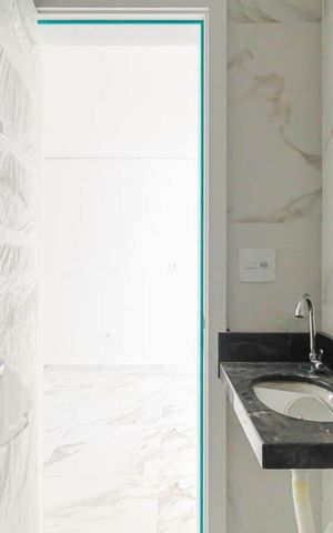 Apartamento à venda com 45m², 2 quartos e sem vaga Apartamento à venda com 45m², 2 quartos e sem vagaBanheiro