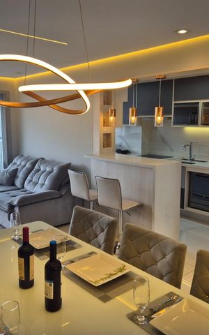 Apartamento à venda com 91m², 3 quartos e 2 vagas Apartamento à venda com 91m², 3 quartos e 2 vagasSala