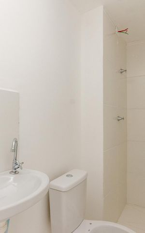 Apartamento para alugar com 28m², 2 quartos e sem vaga Apartamento para alugar com 28m², 2 quartos e sem vagaBanheiro