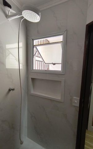 Casa à venda com 125m², 3 quartos e 2 vagas Casa à venda com 125m², 3 quartos e 2 vagasBanheiro