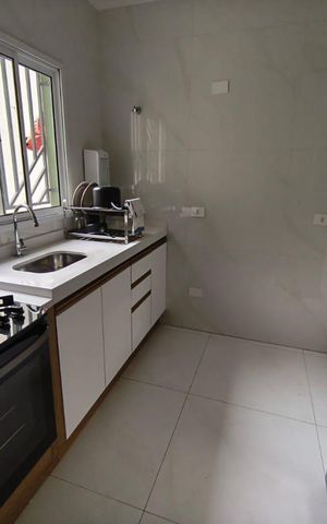 Casa à venda com 125m², 3 quartos e 2 vagas Casa à venda com 125m², 3 quartos e 2 vagasCozinha