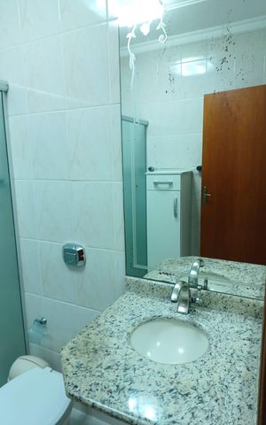 Casa à venda com 160m², 3 quartos e 4 vagas Casa à venda com 160m², 3 quartos e 4 vagasBanheiro