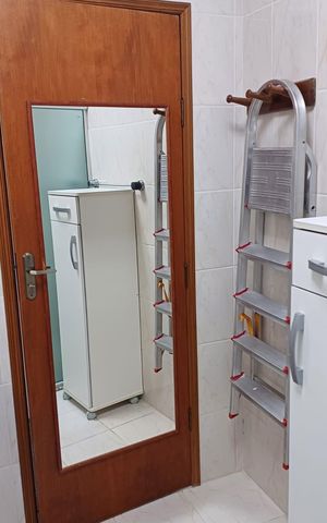 Casa à venda com 160m², 3 quartos e 4 vagas Casa à venda com 160m², 3 quartos e 4 vagasBanheiro