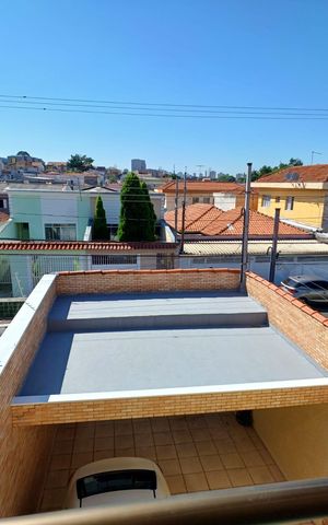 Casa à venda com 160m², 3 quartos e 4 vagas Casa à venda com 160m², 3 quartos e 4 vagasVista da varanda