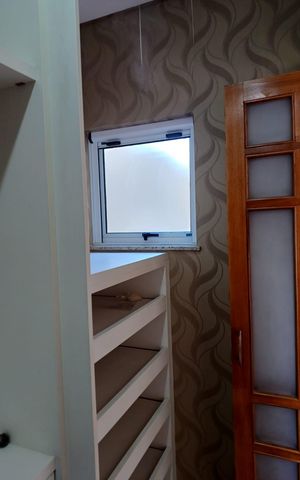 Casa à venda com 160m², 3 quartos e 4 vagas Casa à venda com 160m², 3 quartos e 4 vagasCloset