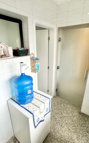 Apartamento à venda com 126m², 3 quartos e 2 vagas Apartamento à venda com 126m², 3 quartos e 2 vagasÁrea de Serviço
