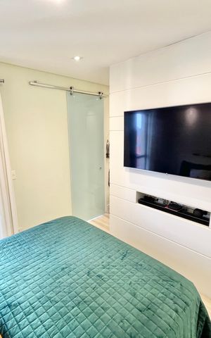 Apartamento à venda com 126m², 3 quartos e 2 vagas Apartamento à venda com 126m², 3 quartos e 2 vagasSuíte