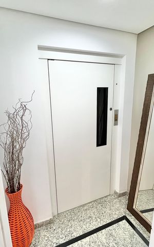 Apartamento à venda com 126m², 3 quartos e 2 vagas Apartamento à venda com 126m², 3 quartos e 2 vagasHall de entrada do apartamento