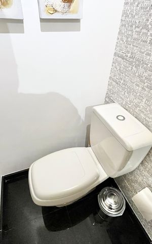 Apartamento à venda com 126m², 3 quartos e 2 vagas Apartamento à venda com 126m², 3 quartos e 2 vagasLavabo