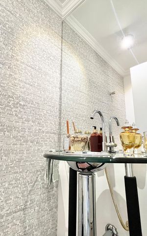 Apartamento à venda com 126m², 3 quartos e 2 vagas Apartamento à venda com 126m², 3 quartos e 2 vagasLavabo
