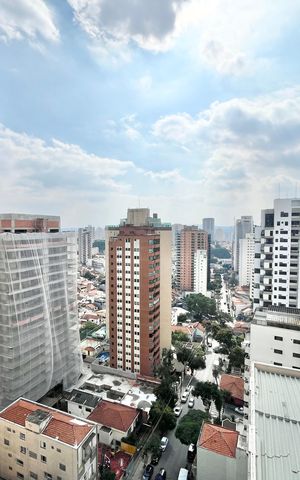 Apartamento à venda com 126m², 3 quartos e 2 vagas Apartamento à venda com 126m², 3 quartos e 2 vagasVaranda da Sala Vista