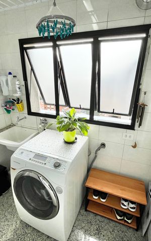 Apartamento à venda com 126m², 3 quartos e 2 vagas Apartamento à venda com 126m², 3 quartos e 2 vagasÁrea de Serviço