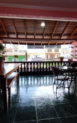 Casa à venda com 175m², 3 quartos e 2 vagasÁrea externa