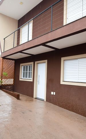 Casa de condomínio à venda com 84m², 2 quartos e 2 vagasGaragem