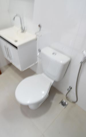 Casa de condomínio à venda com 84m², 2 quartos e 2 vagasBanheiro