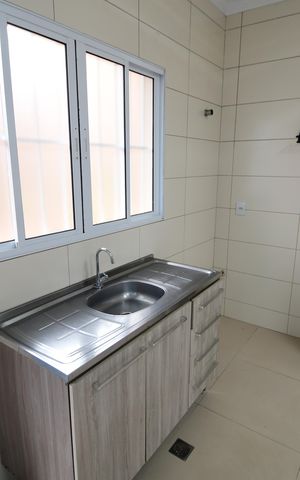 Casa de condomínio à venda com 84m², 2 quartos e 2 vagasCozinha
