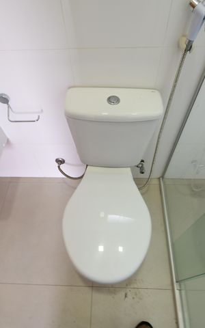 Casa de condomínio à venda com 84m², 2 quartos e 2 vagasBanheiro Suíte