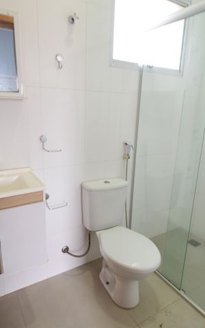 Casa de condomínio à venda com 84m², 2 quartos e 2 vagasBanheiro Suíte