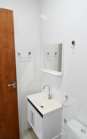 Casa de condomínio à venda com 84m², 2 quartos e 2 vagasBanheiro