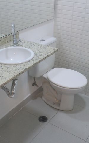 Apartamento para alugar com 75m², 2 quartos e 2 vagasLavabo