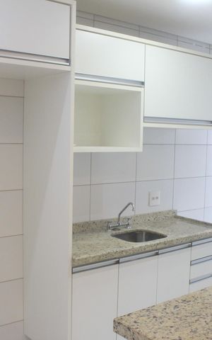 Apartamento para alugar com 75m², 2 quartos e 2 vagasCozinha