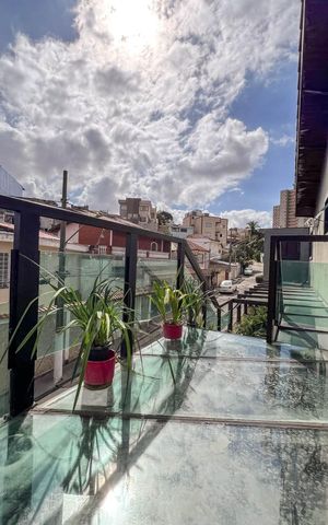 Casa à venda com 324m², 4 quartos e 4 vagas Casa à venda com 324m², 4 quartos e 4 vagasÁrea Comum