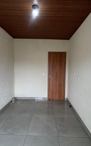 Casa à venda com 48m², 2 quartos e sem vaga