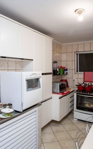 Casa à venda com 290m², 2 quartos e 7 vagasCozinha Casa 1