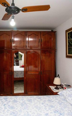 Casa à venda com 290m², 2 quartos e 7 vagasQuarto Suite Casa 1
