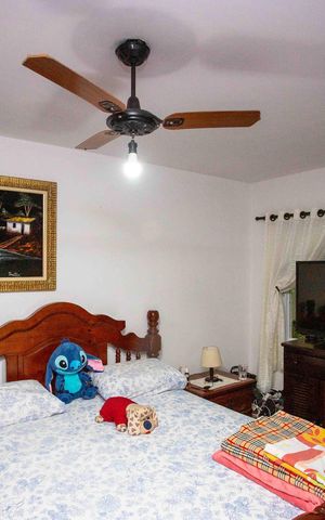 Casa à venda com 290m², 2 quartos e 7 vagasQuarto Suite Casa 1