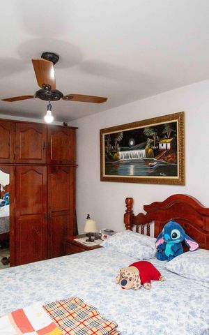 Casa à venda com 290m², 2 quartos e 7 vagasQuarto Suite Casa 1