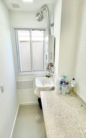 Apartamento à venda com 63m², 2 quartos e sem vaga Apartamento à venda com 63m², 2 quartos e sem vagaCozinha e Área de Serviço