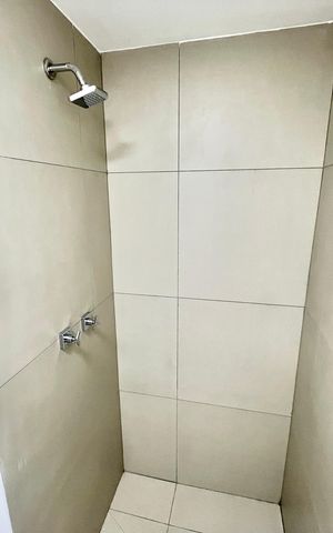 Apartamento à venda com 63m², 2 quartos e sem vaga Apartamento à venda com 63m², 2 quartos e sem vagaBanheiro