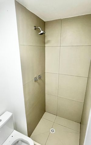 Apartamento à venda com 63m², 2 quartos e sem vaga Apartamento à venda com 63m², 2 quartos e sem vagaBanheiro
