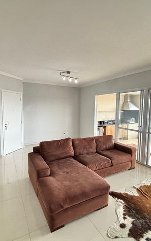 Apartamento para alugar com 127m², 3 quartos e 2 vagas Apartamento para alugar com 127m², 3 quartos e 2 vagasSala