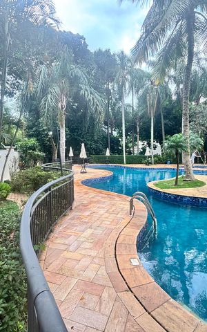 Apartamento para alugar com 127m², 3 quartos e 2 vagas Apartamento para alugar com 127m², 3 quartos e 2 vagasÁrea comum - Piscina