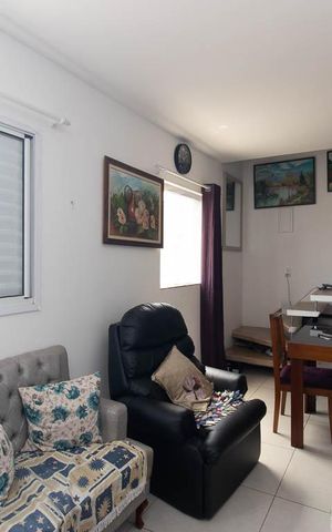 Casa de condomínio à venda com 90m², 3 quartos e 2 vagas Casa de condomínio à venda com 90m², 3 quartos e 2 vagasSala
