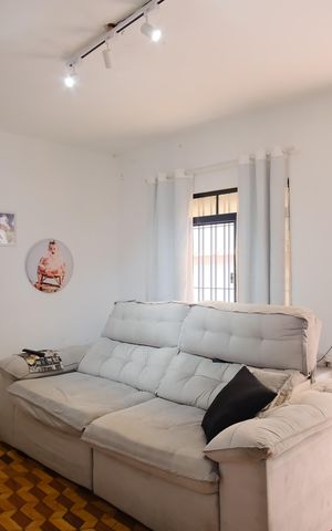 Casa para alugar com 159m², 3 quartos e 2 vagasSala