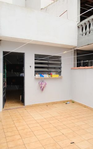 Casa para alugar com 159m², 3 quartos e 2 vagasQuintal