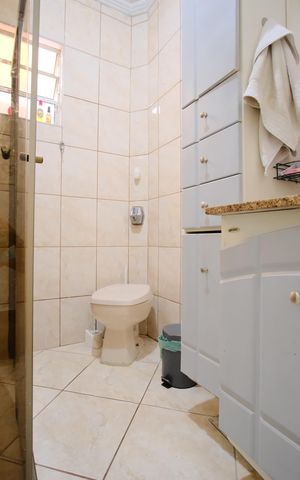 Casa para alugar com 159m², 3 quartos e 2 vagasBanheiro