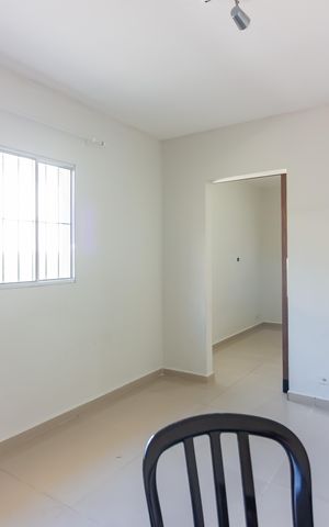 Casa à venda com 110m², 3 quartos e 2 vagas Casa à venda com 110m², 3 quartos e 2 vagasSala de Estar