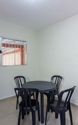 Casa à venda com 110m², 3 quartos e 2 vagas Casa à venda com 110m², 3 quartos e 2 vagasSala