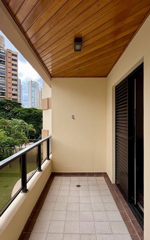 Apartamento à venda com 155m², 3 quartos e 3 vagas Apartamento à venda com 155m², 3 quartos e 3 vagasSacada Suíte