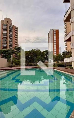Apartamento à venda com 155m², 3 quartos e 3 vagas Apartamento à venda com 155m², 3 quartos e 3 vagasPiscina