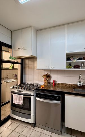 Apartamento à venda com 155m², 3 quartos e 3 vagas Apartamento à venda com 155m², 3 quartos e 3 vagasCozinha
