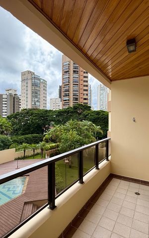 Apartamento à venda com 155m², 3 quartos e 3 vagas Apartamento à venda com 155m², 3 quartos e 3 vagasSacada Suíte