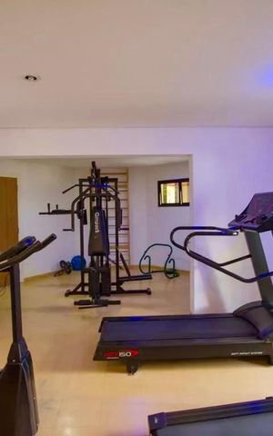 Apartamento à venda com 155m², 3 quartos e 3 vagas Apartamento à venda com 155m², 3 quartos e 3 vagasAcademia